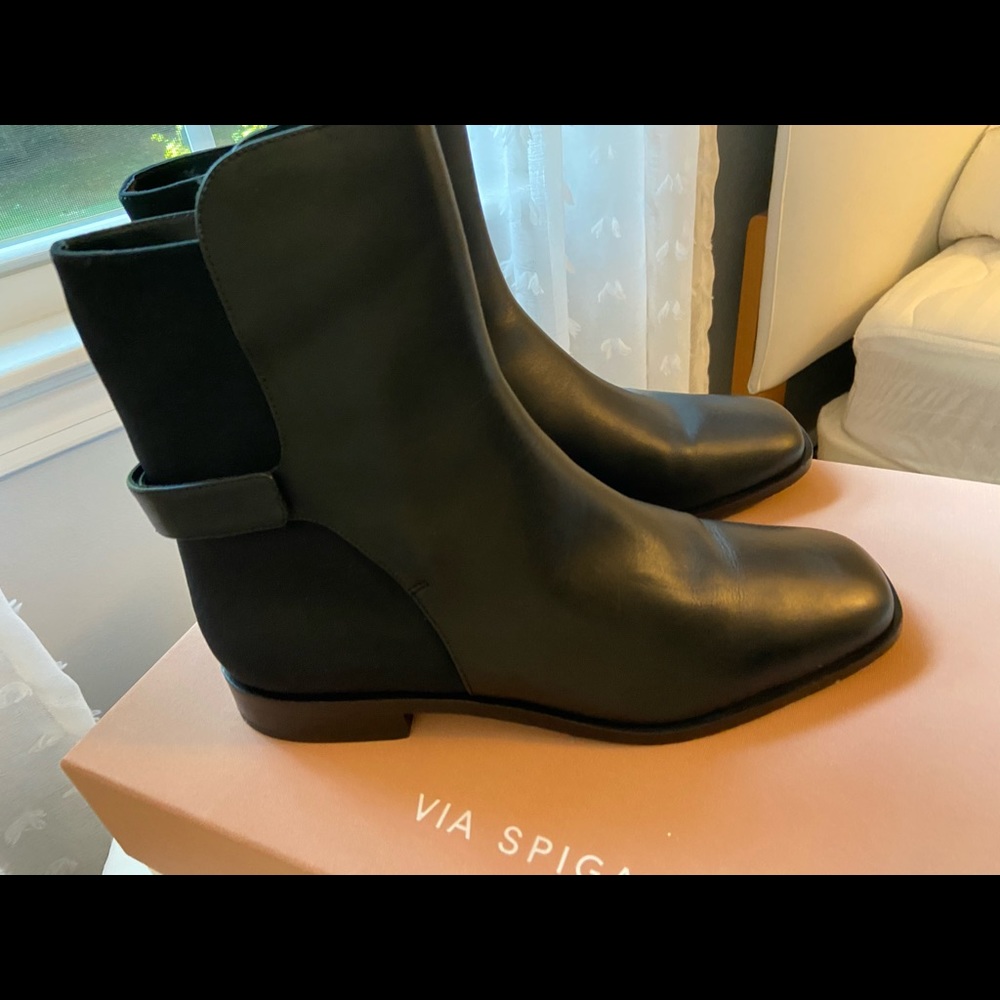 Via Spiga Vaughan black booties